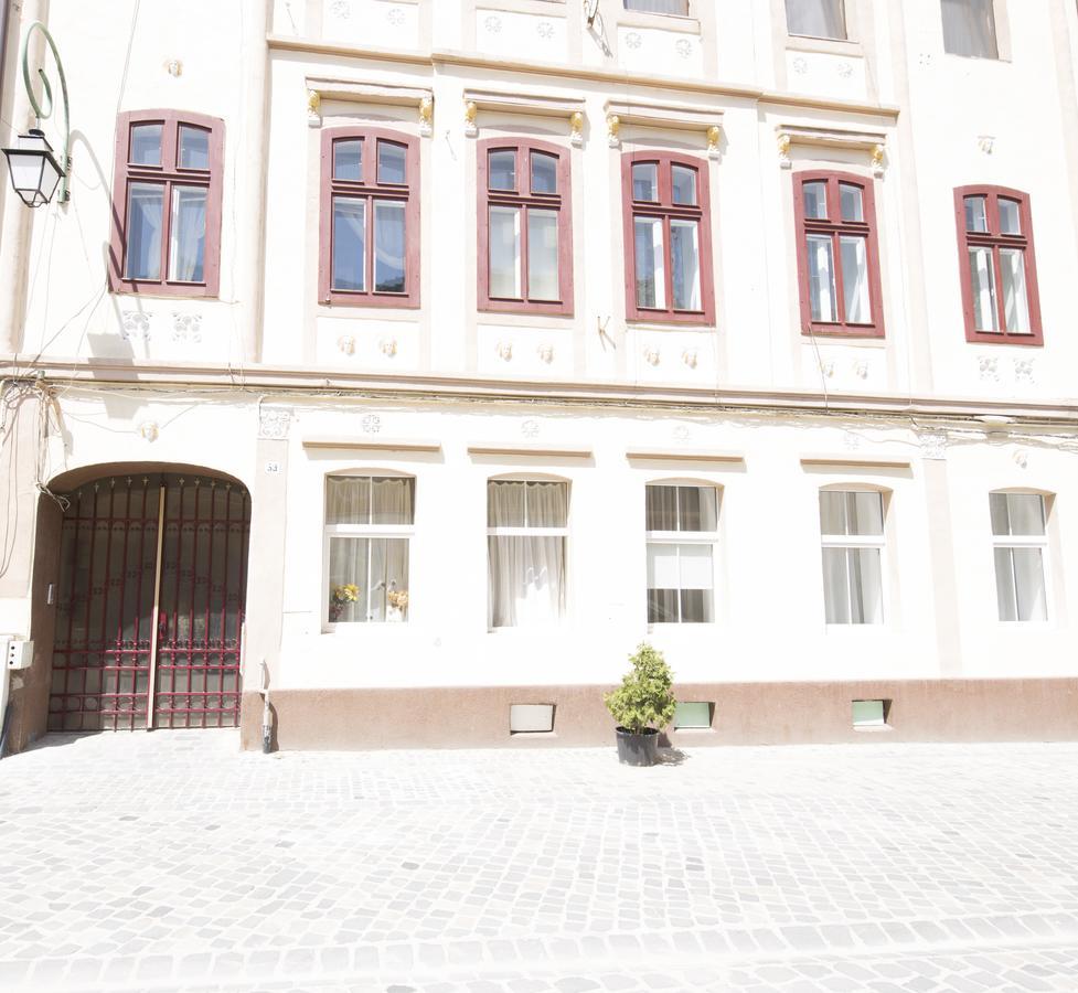 Sunny Old Town Apartment Braşov Dış mekan fotoğraf